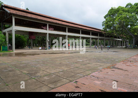 Sao Paulo, Brasile. Il 16 febbraio, 2015. I visitatori sono visti presso l'antica segheria (Portoghese: Serraria Antiga) su questo lunedì pomeriggio al parco Ibirapuera durante vacanze di Carnevale in Sao Paulo, Brasile. Credito: Andre M. Chang/ARDUOPRESS/Alamy Live News Foto Stock