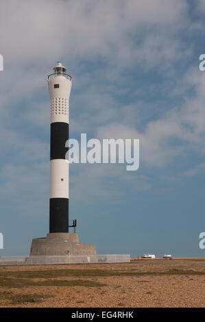 Il nuovo faro sulla spiaggia di Dungeness Foto Stock