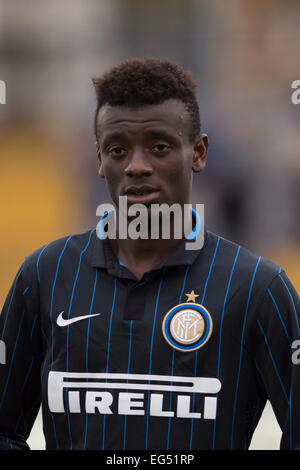 Pisa, Italia. Xvi Feb, 2015. Assane Gnoukouri (Inter) Calcio/Calcetto : torneo di Viareggio partita finale tra Inter 2-1 Hellas Verona a Arena Garibaldi Stadium di Pisa, Italia . Credito: Maurizio Borsari/AFLO/Alamy Live News Foto Stock