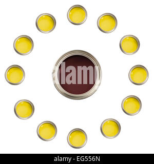 Aprire marrone e giallo barattoli di vernice pentole teglie nel pattern di fiori Foto Stock