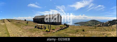 Casa sulla Isla del Sol sul lago Titicaca tra Bolivia e Perù Foto Stock