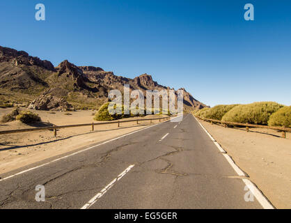 Strada al vulcano Teide Foto Stock