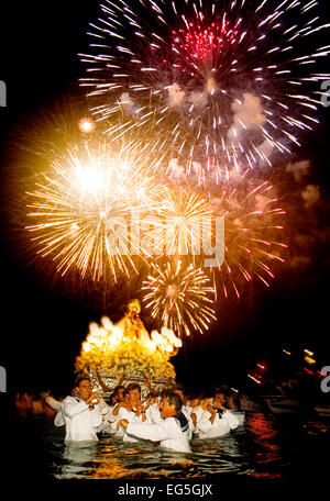 Fuochi d'artificio Processione marinara Virgen del Carmen Fuengirola Malaga Andalusia Spagna Foto Stock