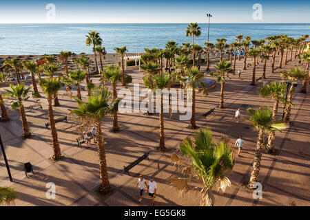 La passeggiata sul lungomare di Fuengirola spiagge Malaga Andalusia Spagna Foto Stock