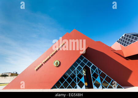 Ingresso al Museo Tumbas Reales del Senor de Sipán Foto Stock