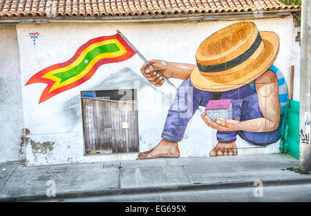 Cartagena, Colombia - 23 Febbraio 2014 - bella arte di strada copre le pareti delle vivaci strade di Cartagena il Getsemani Foto Stock