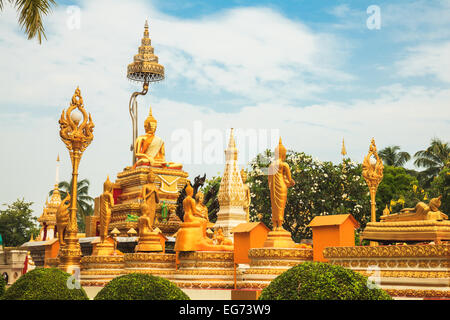 Statua di Buddha nel Wat Phra That Phnom, Thailandia Foto Stock