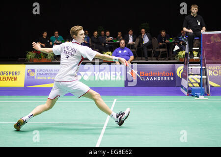 LEUVEN, Belgio, 14/02/2015. Badminton player Viktor Axlsen (Danimarca, nella foto) battiti Dieter Domke della Germania nelle semifinali del misto europeo Campionati del Team in Leuven, 2015. Foto Stock