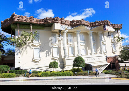 Wonderworks Science Museum su International Drive, Orlando, Florida, Stati Uniti d'America Foto Stock