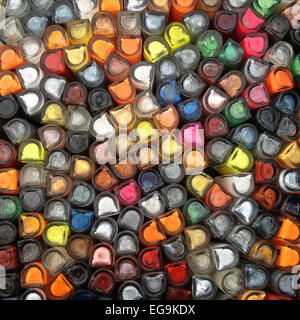 Multicolore di smalto per unghie bottiglie Foto Stock