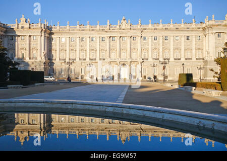 Madrid. Palazzo reale Palacio Real de Madrid, facciata est, residenza ufficiale della famiglia reale spagnola, Madrid, Spagna. Foto Stock