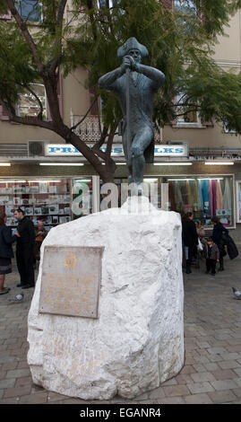 Statua di Ammiraglio Lord Nelson nel centro città, Gibraltar, Gibilterra, Territorio britannico in Europa meridionale Foto Stock