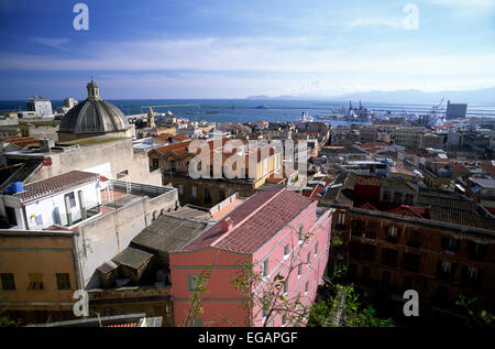 Italia, Sardegna, Cagliari, porto Foto Stock