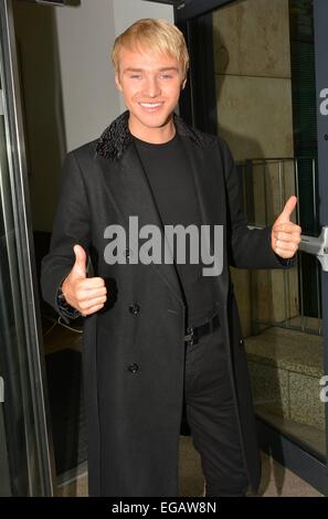 Lloyd Daniels a Newstalk's Pat Kenny mostra di discutere il suo ruolo di Giuseppe e il sorprendente Technicolor Dreamcoat a Bord Gais Energy Theatre, Dublin, Irlanda - 19.08.14. Dotato di: Lloyd Daniels dove: Dublino, Irlanda quando: 19 Ago 2014 Foto Stock