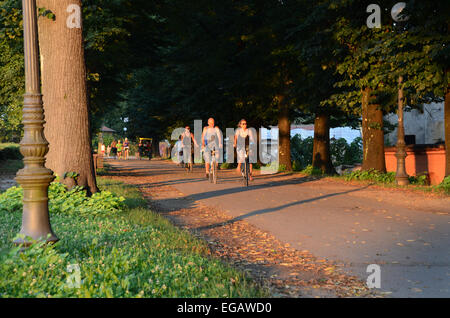 Le mura della città Lucca Italia Italy Foto Stock