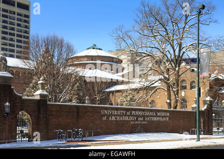 University of Pennsylvania Museo di Archeologia e Antropologia in inverno, Philadelphia, Pennsylvania, STATI UNITI D'AMERICA Foto Stock