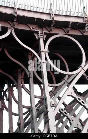 Shropshires iconico Ironbridge al tramonto Foto Stock