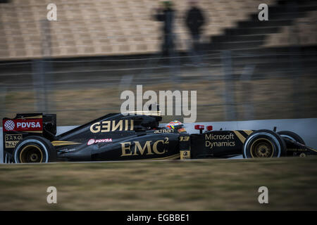 Montmelo, Catalogna, Spagna. Il 21 febbraio, 2015. PASTOR MALDONADO (VEN) aziona una Lotus durante il giorno 03 di Formula Uno test pre-stagione sul Circuito de Catalunya di Barcellona © Matthias Oesterle/ZUMA filo/ZUMAPRESS.com/Alamy Live News Foto Stock