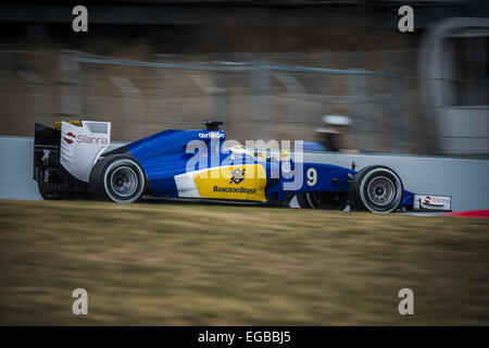 Montmelo, Catalogna, Spagna. Il 21 febbraio, 2015. MARCUS ERICSSON (SWE) aziona una Sauber durante il giorno 03 di Formula Uno test pre-stagione sul Circuito de Catalunya di Barcellona © Matthias Oesterle/ZUMA filo/ZUMAPRESS.com/Alamy Live News Foto Stock