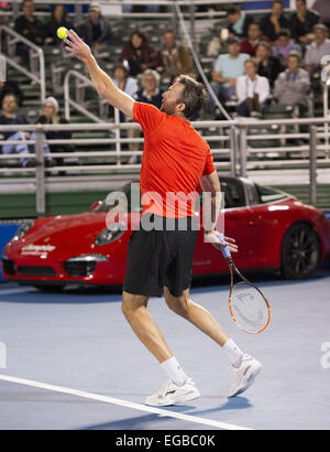 Delray Beach, FL, Stati Uniti d'America. Il 21 febbraio, 2015. Delray Beach, FL - 21 febbraio: Ivo Karlovic(CRO) in azione qui prende il primo set contro Adrian Mannarino(FRA) 63 al 2015 Delray Beach Open del veneziano di Las Vegas. Fotografo Andrea, Patrono. © Andrew patrono/ZUMA filo/Alamy Live News Foto Stock