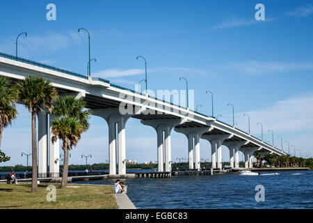 Jensen Beach Florida, Indian River Water Lagoon, Frank A. Wacha Bridge, NE Causeway Boulevard, acqua, parco, visitatori viaggio turistico tour l Foto Stock
