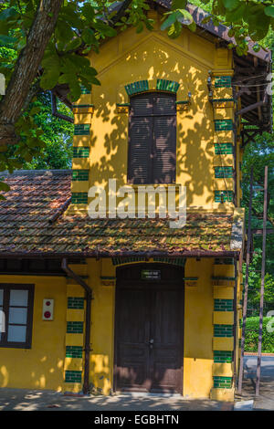 Casa Gialla in Ho Chi Minh trimestre, Hanoi Foto Stock