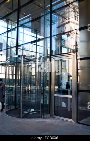 La torre di airone (ufficialmente 110 Bishopsgate) è un grattacielo commerciale a Londra.sorge a 230 metri (755 ft) di altezza,London EC3 Foto Stock