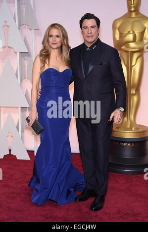 Hollywood, California, USA. Il 22 febbraio, 2015. KELLY PRESTON e John Travolta sul tappeto rosso durante gli arrivi per la 87th Academy Awards tenutosi presso il Teatro Dolby. Credito: Lisa O'Connor/ZUMA filo/ZUMAPRESS.com/Alamy Live News Foto Stock