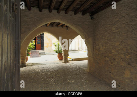 Timios Stavròs monastero nel bellissimo villaggio Omodos in Cipro Foto Stock