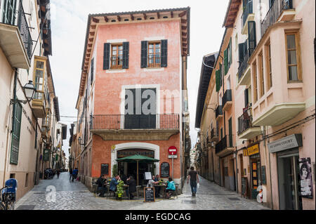 Vicolo nel centro storico di Palma de Mallorca, Maiorca, SPAGNA Foto Stock