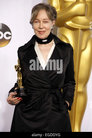 Milena Canonero al 87th annuale di Academy Awards - Sala stampa tenutasi presso il Loews Hotel Hollywood di Hollywood di Febbraio 22, 2015. Credito: dpa picture alliance/Alamy Live News Foto Stock