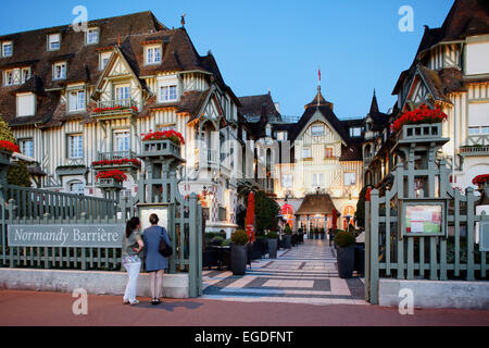 Hotel Le Normandy Barriere, Deauville, Bassa Normandia, Normandia, Francia Foto Stock