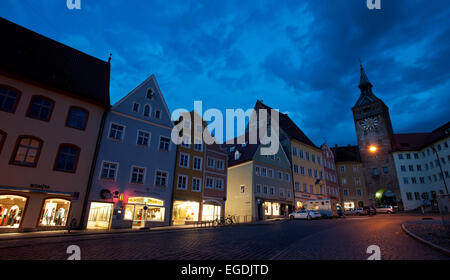 Il centro storico della città di notte, Landsberg am Lech, Alta Baviera, Baviera, Germania Foto Stock