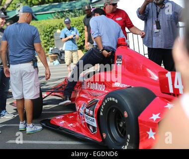 Marco Andretti compare su Extra e andiamo a Mario Lopez sedersi nella sua gara di Indy car. Dotato di: Mario Lopez dove: Los Angeles, California, Stati Uniti quando: 21 Ago 2014 Foto Stock