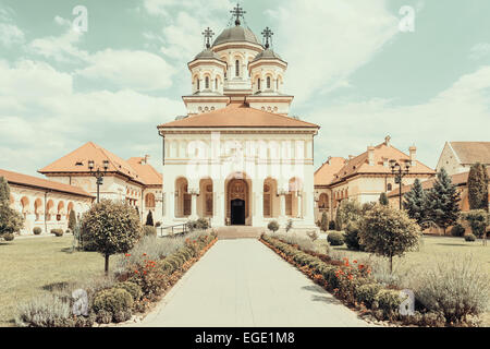 Effetto Vintage dell incoronazione nella cattedrale di Carolina Fortezza Bianco di Alba Iulia città in Romania Foto Stock