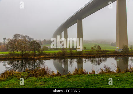 "Ruhrtalbrücke ' ponte sopra la valle della Ruhr, Autobahn ponte, ponte dell'autostrada, fiume Ruhr, Foto Stock