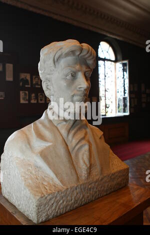 La scultura di un giovane Joseph Stalin.Stalin museo,Gori,Georgia,l'Europa Foto Stock