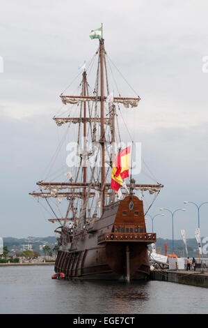 Galeone Andalucia (chiamato La Pepa nel 2012) è una replica di un secolo XVII galeone. Una volta salpò dalla Spagna in America e in Asia. Foto Stock