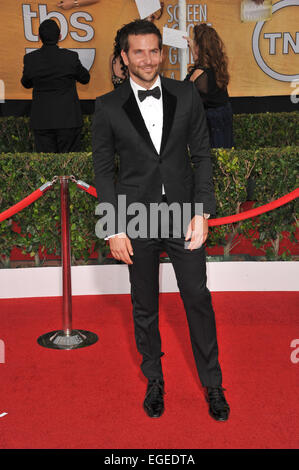 LOS ANGELES, CA - Gennaio 18, 2014: Bradley Cooper al ventesimo annuale di Screen Actors Guild Awards presso lo Shrine Auditorium. Foto Stock