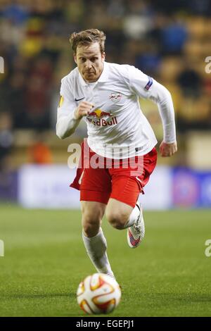 Villarreal, Spagna. 19 Feb, 2015. Cgristian Schwegler (Salisburgo) Calcio/Calcetto : UEFA Europa League Round di 32 prima gamba match tra Villarreal CF 2-1 FC Salzburg al El Madrigal stadio in Villarreal, Spagna . © Mutsu Kawamori/AFLO/Alamy Live News Foto Stock