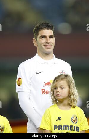 Villarreal, Spagna. 19 Feb, 2015. Jonathan Soriano (Salisburgo) Calcio/Calcetto : UEFA Europa League Round di 32 prima gamba match tra Villarreal CF 2-1 FC Salzburg al El Madrigal stadio in Villarreal, Spagna . © Mutsu Kawamori/AFLO/Alamy Live News Foto Stock