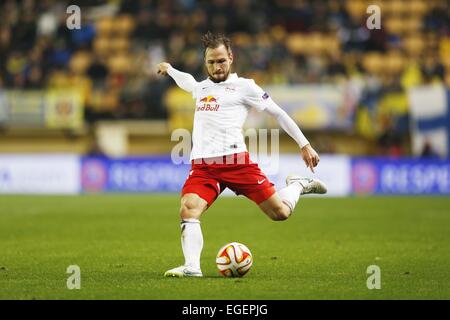 Villarreal, Spagna. 19 Feb, 2015. Andreas Ulmer (Salisburgo) Calcio/Calcetto : UEFA Europa League Round di 32 prima gamba match tra Villarreal CF 2-1 FC Salzburg al El Madrigal stadio in Villarreal, Spagna . © Mutsu Kawamori/AFLO/Alamy Live News Foto Stock