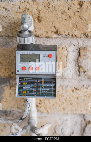 Giardino timer per acqua sistema di irrigazione Foto Stock