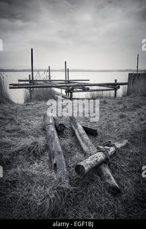 Pontile in legno sul fiume Severn. Foto Stock