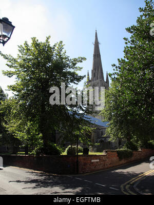 Wulfram St è la Chiesa, in Grantham, Lincolnshire, chiesa parrocchiale Foto Stock