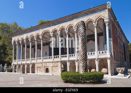 Chiosco piastrellato ad Istanbul in Turchia. Foto Stock