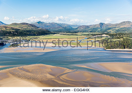 Glaslyn e Dwyryd estuario, Porthmadog, Gwynedd, il Galles del Nord. Foto Stock