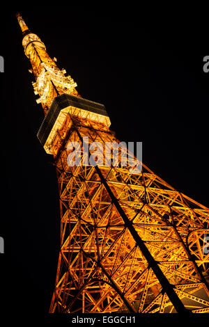 Vista notturna della Tokyo Tower, Tokyo, Giappone. Foto Stock