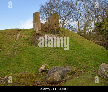 Coldrum Long Barrow e Neolitico antico sepoltura camera situato vicino Trottiscliffe nel Kent, Regno Unito Foto Stock