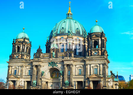 Il tedesco Berliner Dom sull isola dei musei di Berlino, Germania Foto Stock